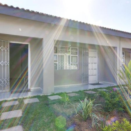 Minilitha Lodge Richards Bay Ngoại thất bức ảnh